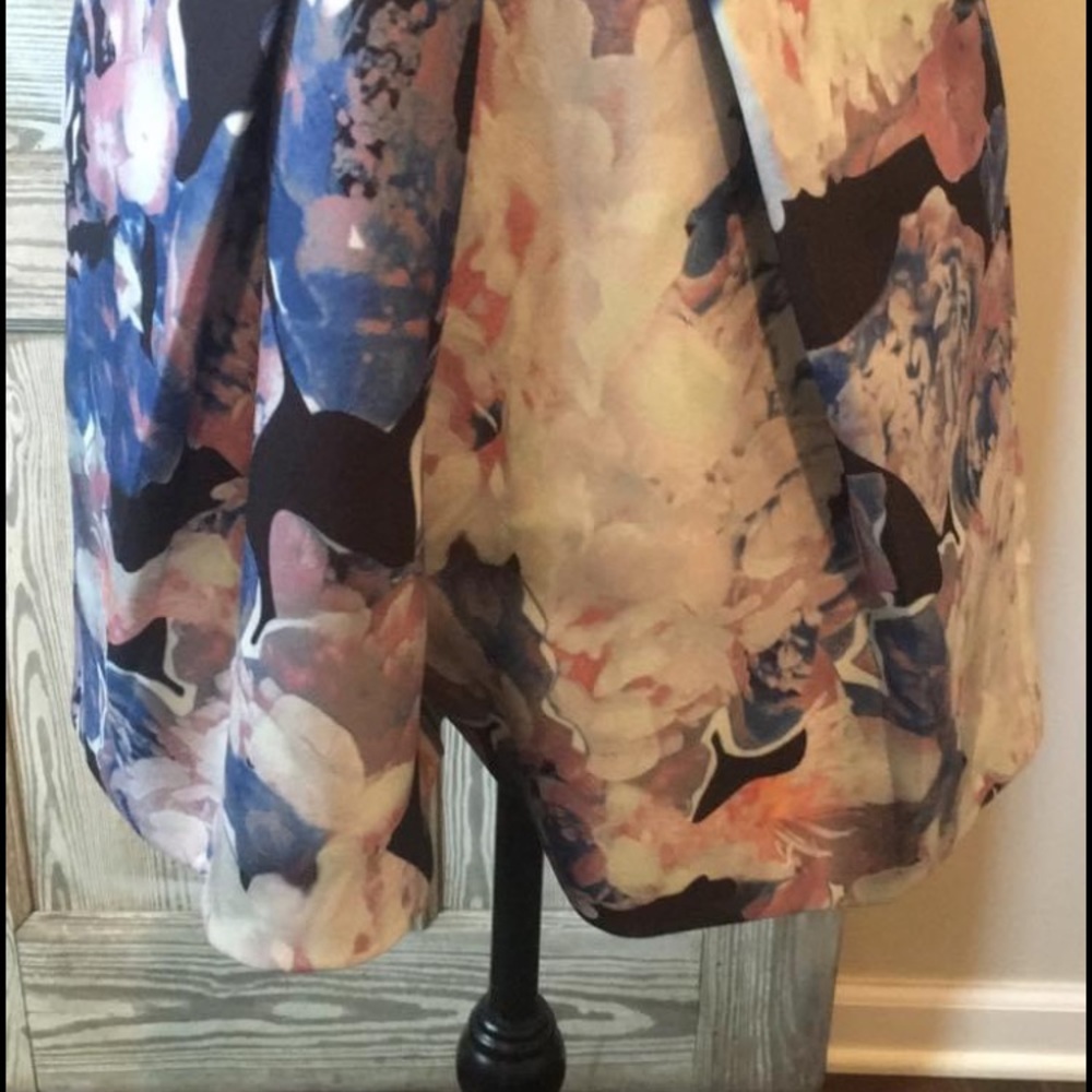 Floral Romper - Picture 3 of 3